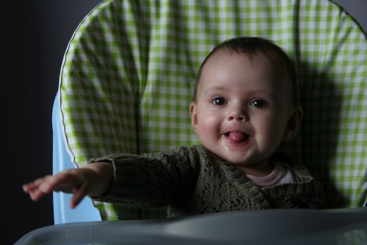 Bébé à 5 mois : un beau sourire